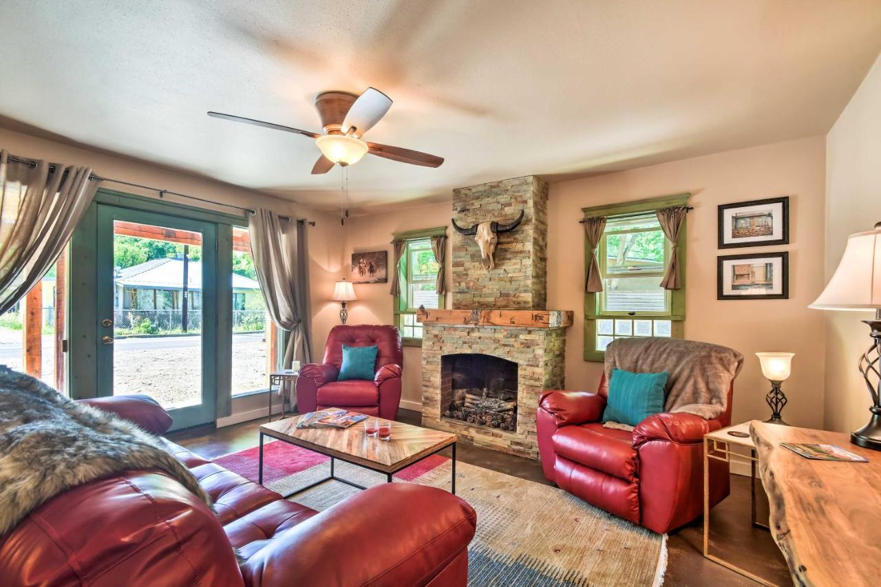 Cozy Home With Media Room Short Walk To Taos Plaza! Exterior foto
